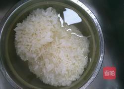 冰糖银耳红枣莲子汤的做法图解3