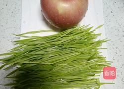 麦苗苹果汁的做法图解2
