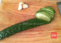 黄瓜拌干豆腐的做法图解1