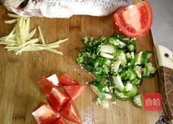 酸辣鱼的做法图解1