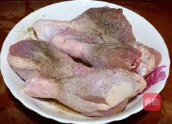 柠香烤鸡腿的做法图解1