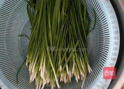 韭菜饺子的做法图解1