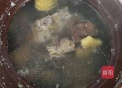 何首乌、黑豆炖猪脚的做法图解8