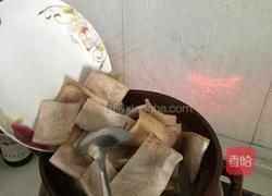 何首乌、黑豆炖猪脚的做法图解14
