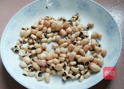 花生白豆排骨汤的做法图解5