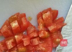 酸汤鸡蛋面的做法图解1