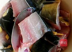 老豆腐炖麒麟鱼的做法图解1