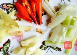 莴苣炒肉片的做法图解3