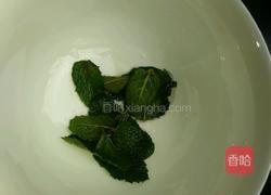 薄荷柿子鸡蛋汤的做法图解2