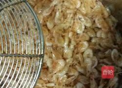 爆香小虾米的做法图解3