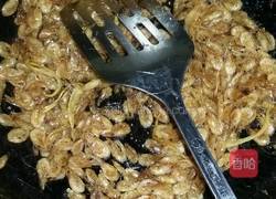 爆香小虾米的做法图解5