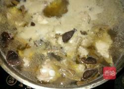 茶树菇煲水鸭汤的做法图解2