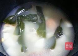 萝卜猪脚汤的做法图解3