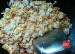 鸡蛋火腿炒饭的做法图解6
