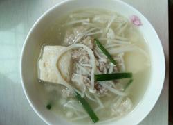 金针菇豆腐汤