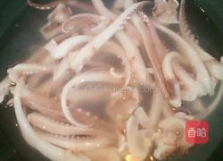 酸笋鱿鱼须的做法图解2