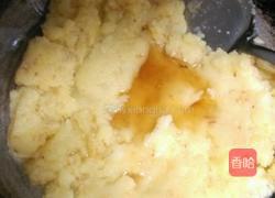 蒜香土豆饼的做法图解6