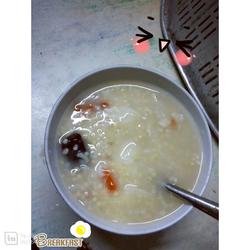 红枣枸杞花生小米粥的做法[图]