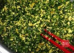 韭菜鸡蛋虾皮锅贴的做法图解6