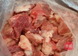 排骨包子的做法图解1