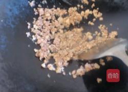 肉碎玉米炒鸡蛋的做法图解2