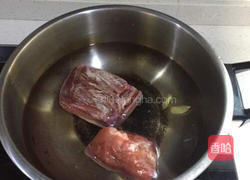 番茄炖牛肉的做法图解2