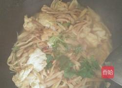 黄花菜炒蛋的做法图解5