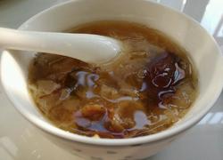 红枣银耳莲子羹