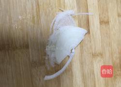 凉拌洋葱豌豆苗的做法图解5