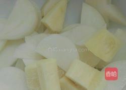 洋葱炒茶树菇的做法图解5