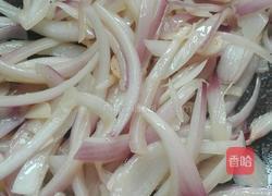 洋葱炒茶树菇的做法图解9