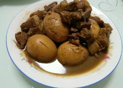 卤肉顿蛋
