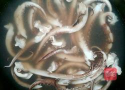 爆炒鱿鱼须的做法图解3