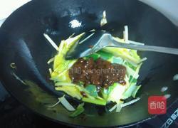 豆瓣酱炒茄子的做法图解6