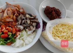 奥尔良鸡腿香菇披萨的做法图解5