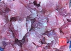 自制番茄汁酱排骨的做法图解1