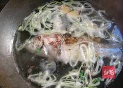 鲫鱼豆腐汤的做法图解8