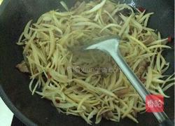 柚子皮炒肉的做法图解5