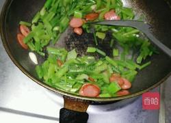 芹菜炒香肠的做法图解3