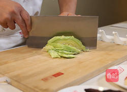 香干炒圆白菜的做法图解1