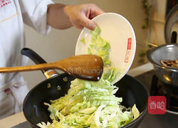 香干炒圆白菜的做法图解6