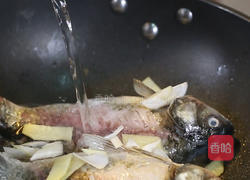 萝卜丝炖鲫鱼汤的做法图解6