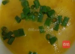 葱花煎蛋的做法图解4
