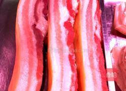 和大家分享酱香粉蒸五花肉的做法!的做法图解1