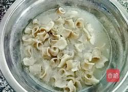 剁椒芹菜炒粉肠的做法图解4