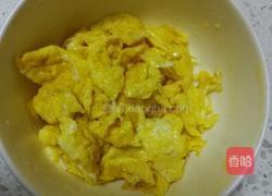 青笋鸡蛋炒肉片的做法图解5