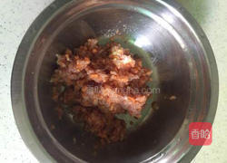 红薯粉红萝卜肉丸汤的做法图解3