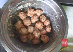 红薯粉红萝卜肉丸汤的做法图解5