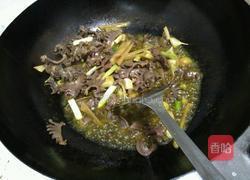 芹菜炒胗花的做法图解4