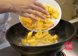 南瓜炒百合的做法图解5